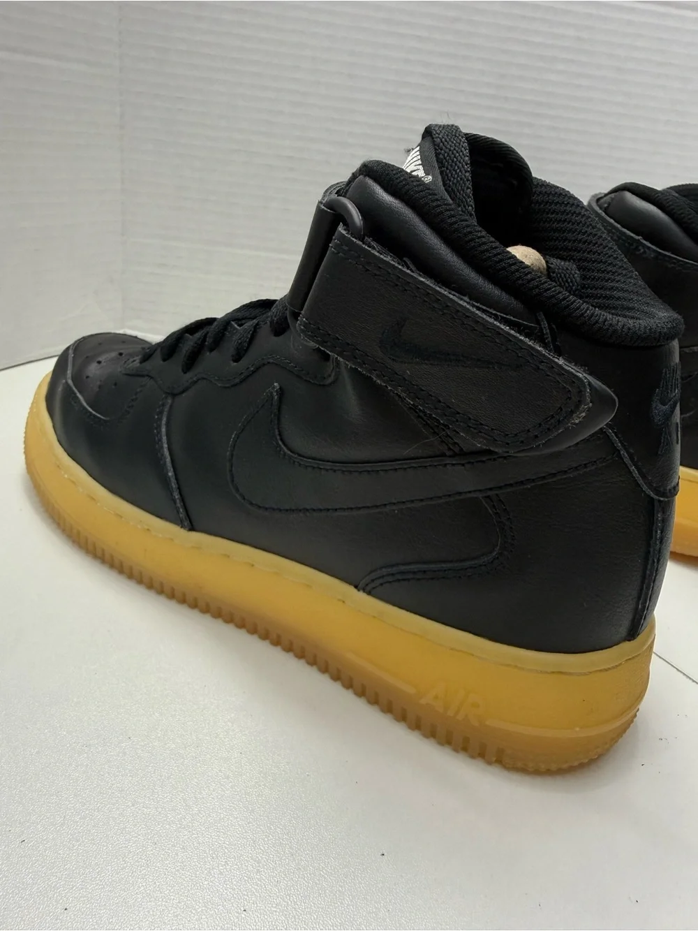 Nike Air Force 1 Black High-Top Sneakers size 8